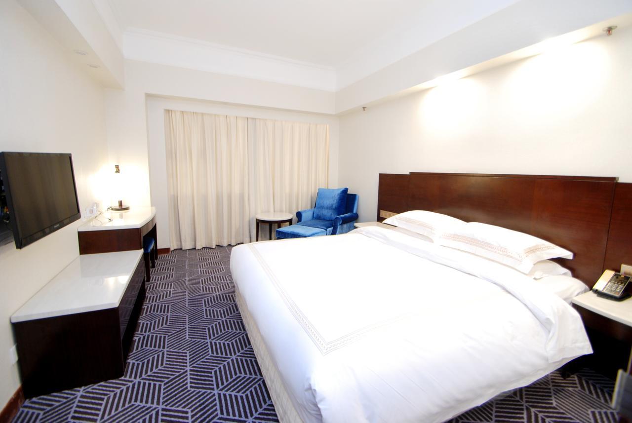 Overseas Chinese Friendship Hotel Cantão Exterior foto