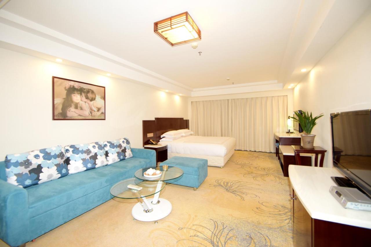 Overseas Chinese Friendship Hotel Cantão Exterior foto