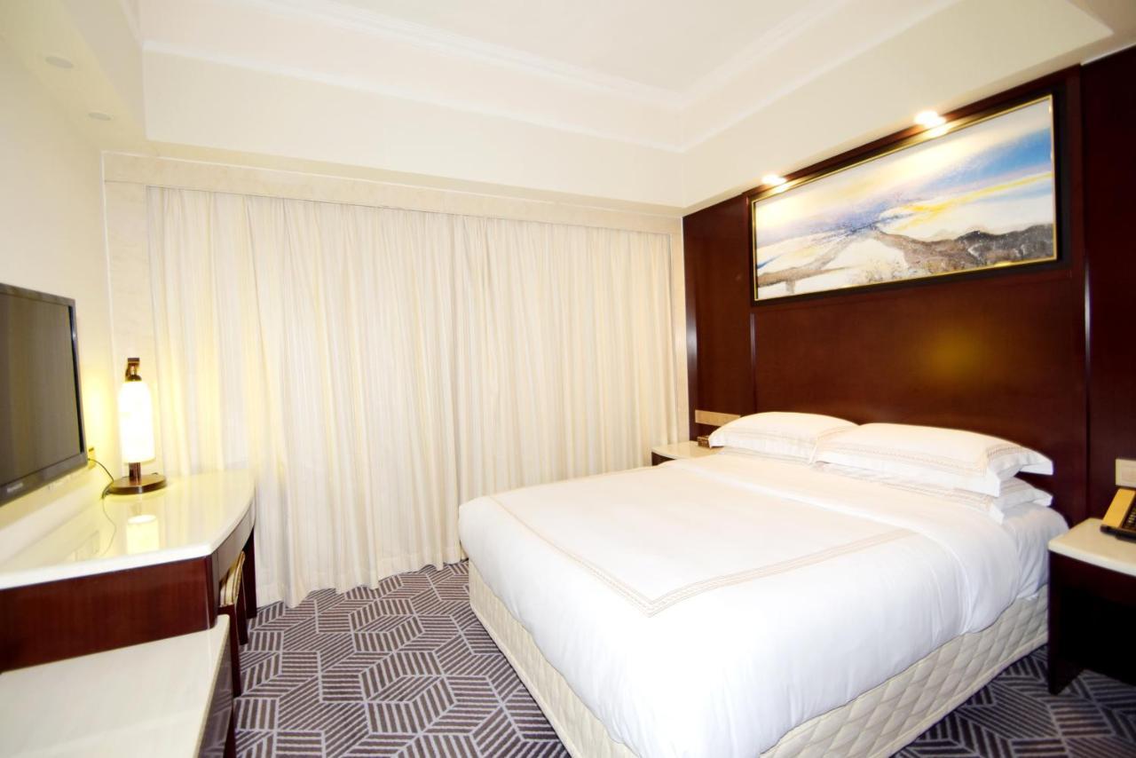 Overseas Chinese Friendship Hotel Cantão Exterior foto